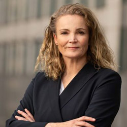 Speaker: Hester Bais - Lawyer / Whistleblower